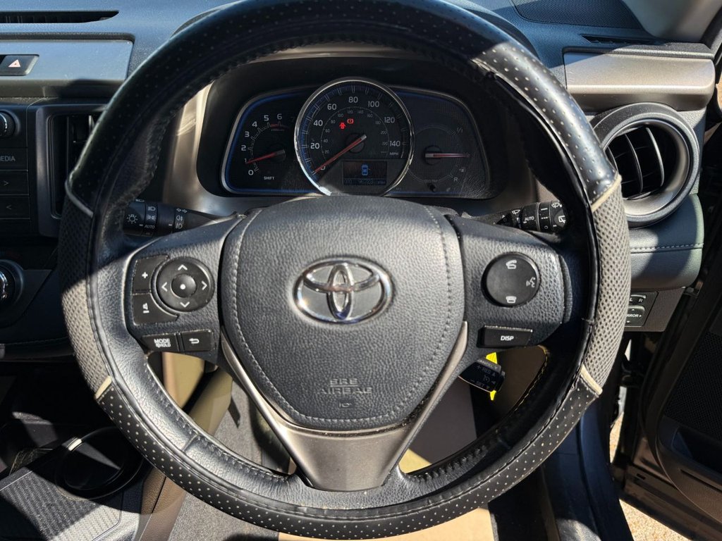 Used Toyota RAV4 2015 for sale - 75947510: Photo 15
