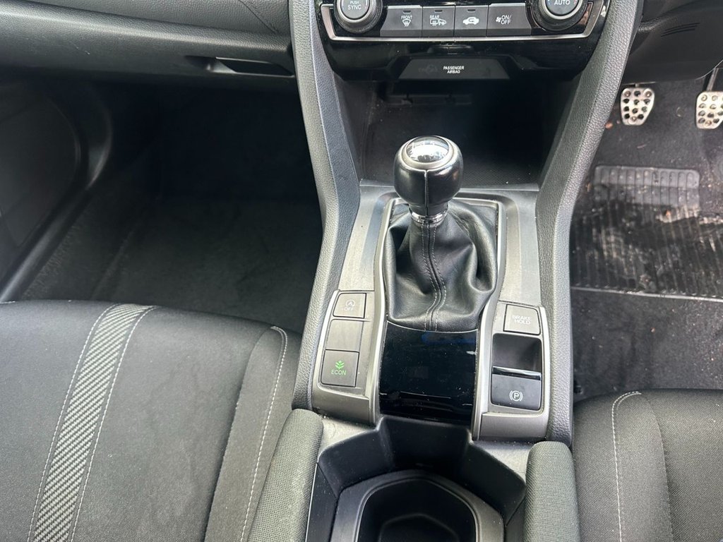 Used Honda Civic 2018 for sale - 77227109: Photo 17