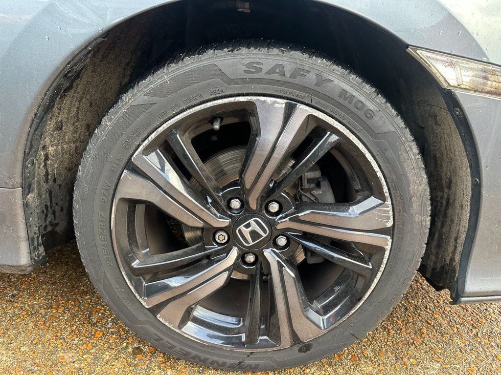 Used Honda Civic 2018 for sale - 77227109: Photo 27