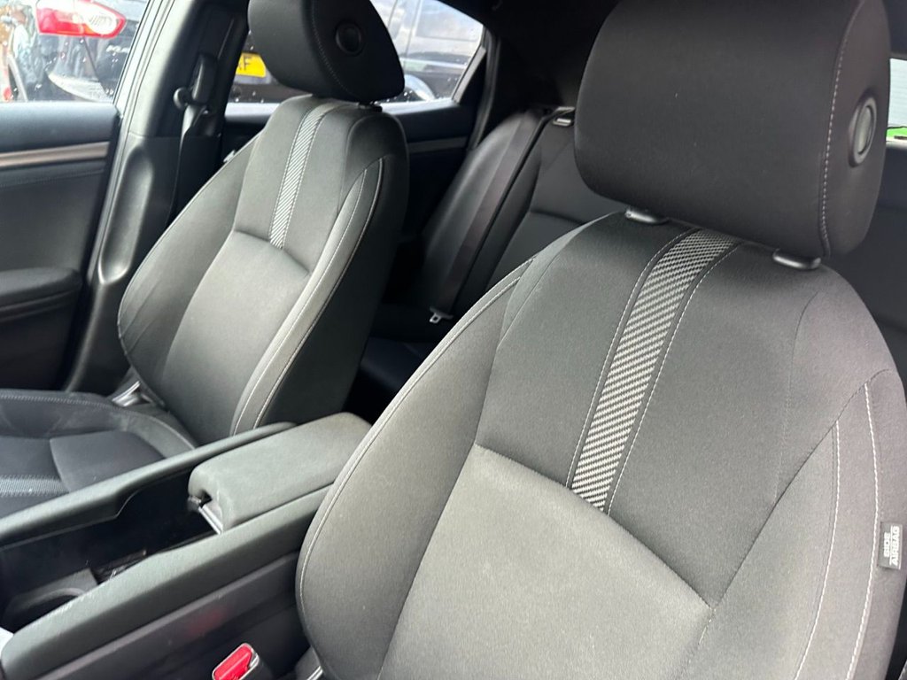 Used Honda Civic 2018 for sale - 77227109: Photo 8