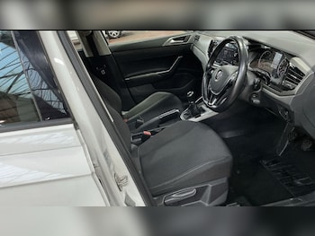 Used Volkswagen Polo 2019 for sale - 76417328: Photo