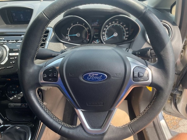 Used Ford Fiesta 2015 for sale - 74783946: Photo 15
