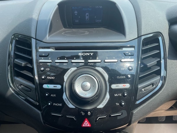 Used Ford Fiesta 2015 for sale - 74783946: Photo 16