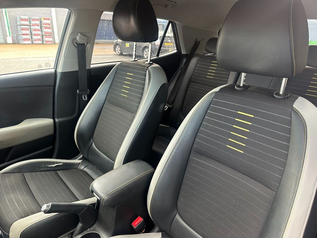 Used Kia Stonic 2019 for sale - 76986106: Photo 8