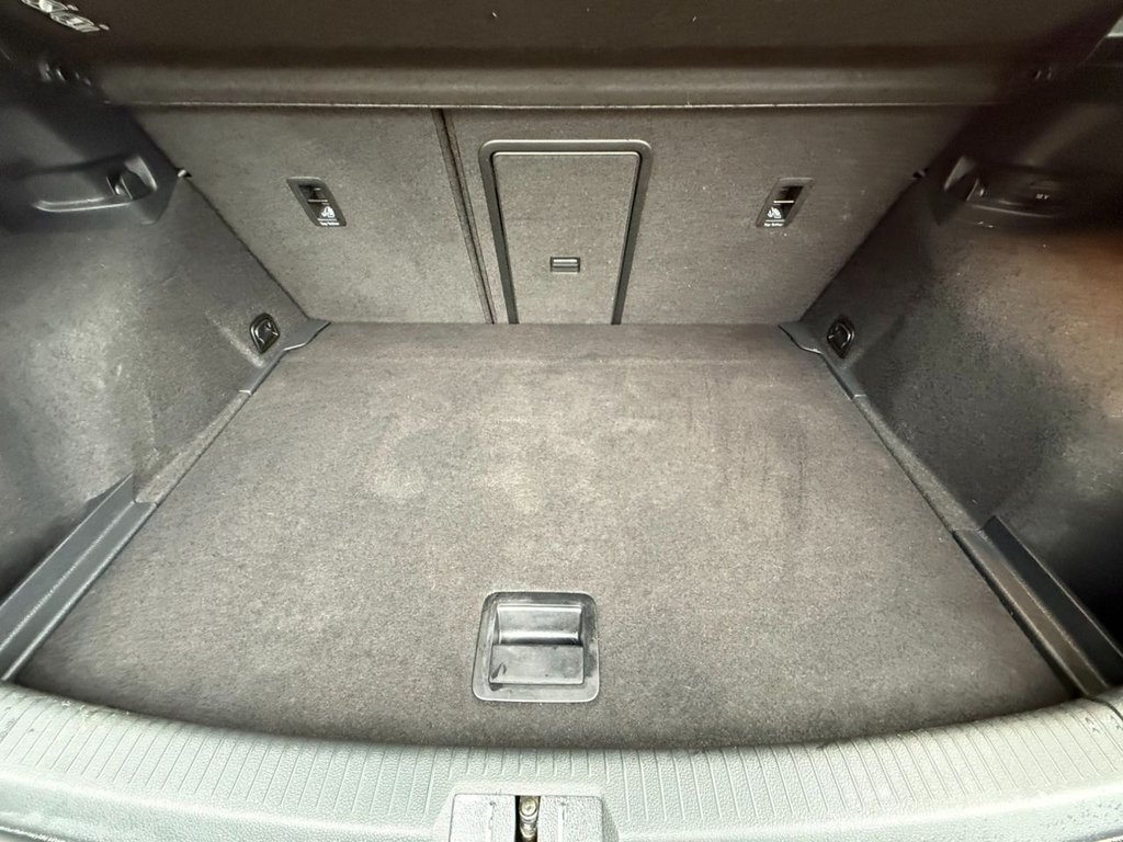 Used Volkswagen Golf 2015 for sale - 76210293: Photo 11