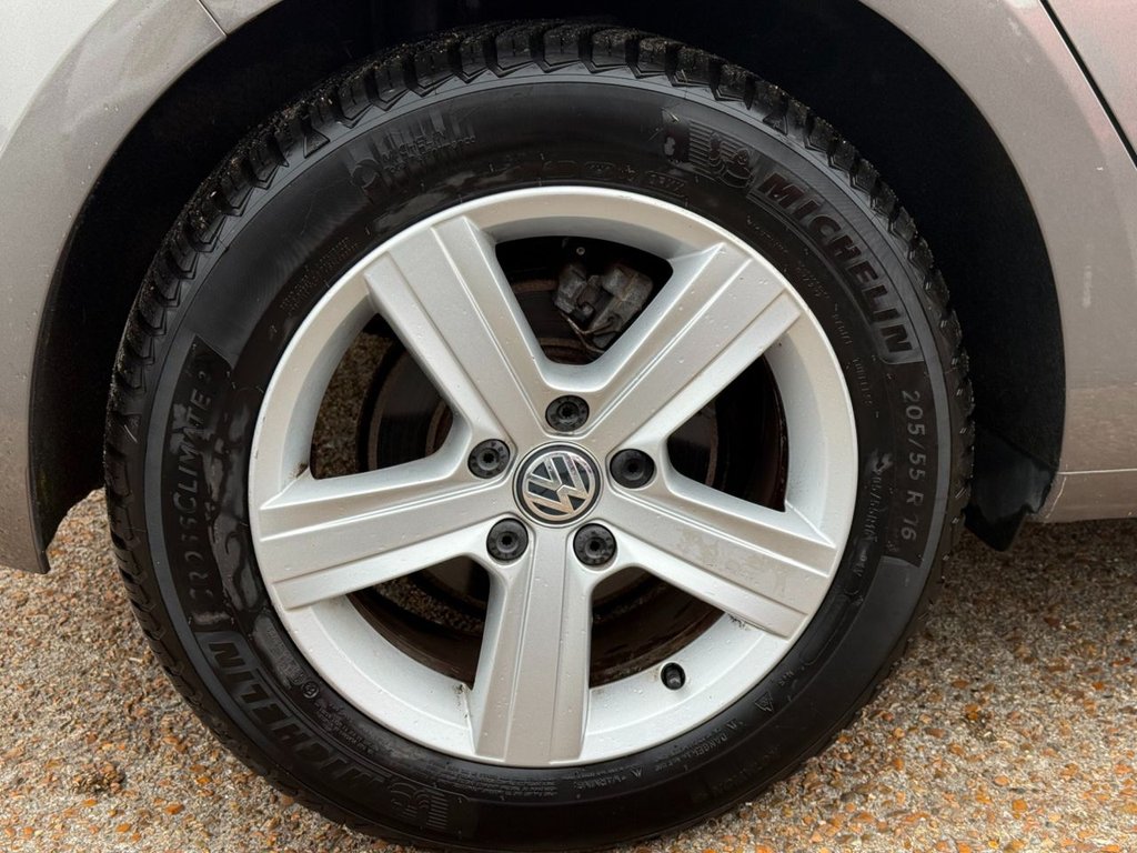 Used Volkswagen Golf 2015 for sale - 76210293: Photo 27