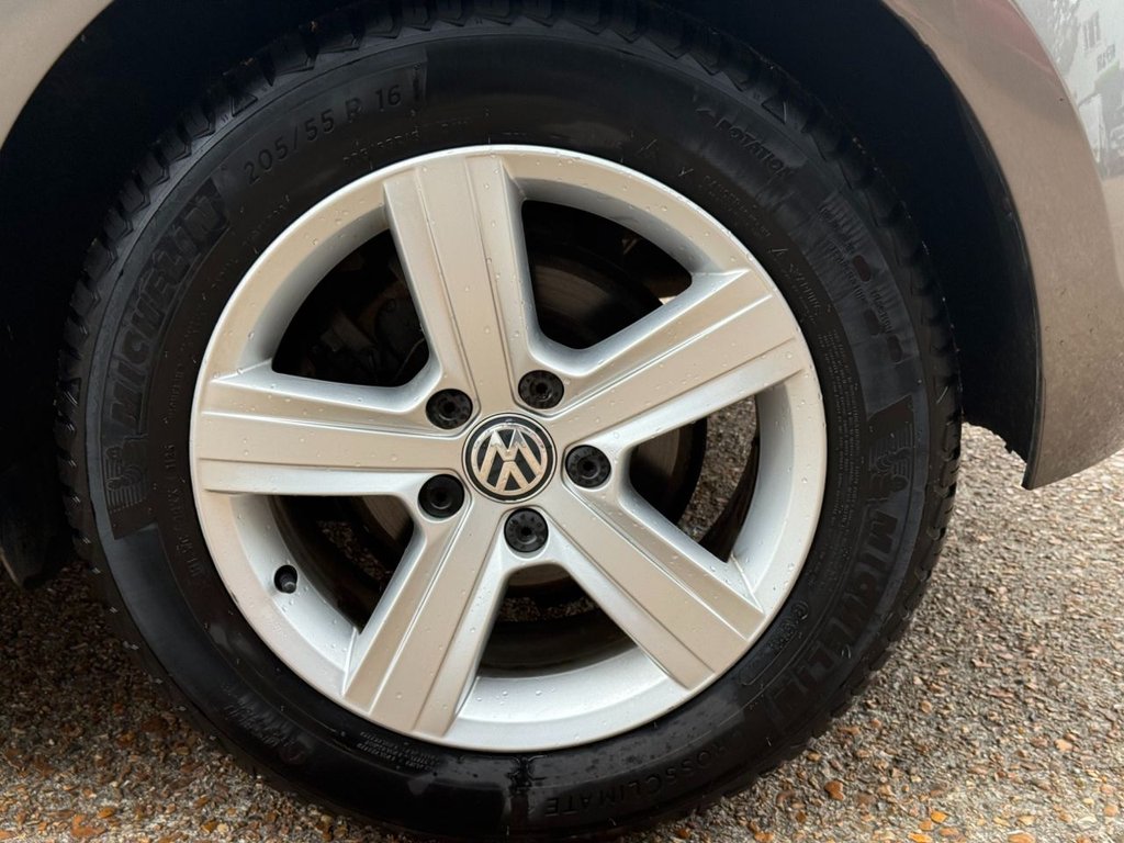 Used Volkswagen Golf 2015 for sale - 76210293: Photo 28
