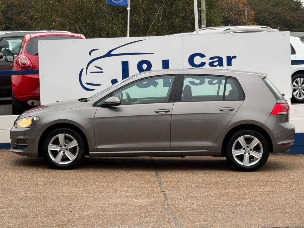 Used Volkswagen Golf 2015 for sale - 76210293: Photo 4