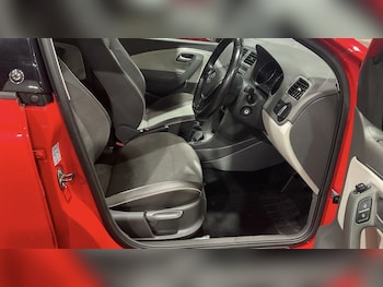 Used Volkswagen Polo 2017 for sale - 77072506: Photo