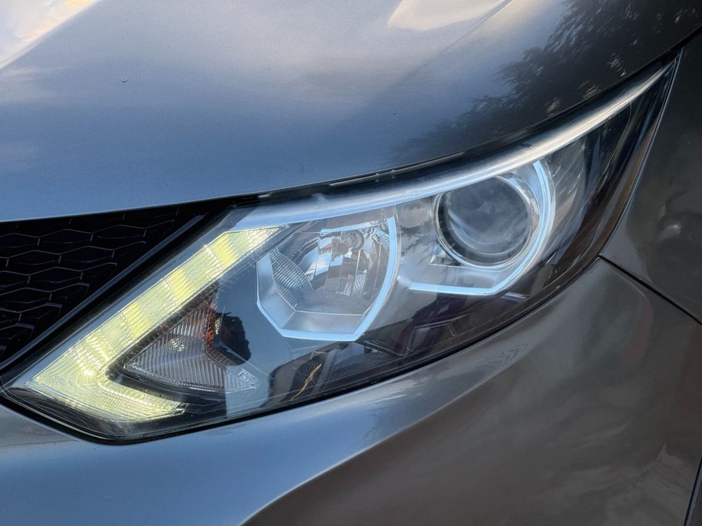 Used Nissan Qashqai 2015 for sale - 76617809: Photo 20