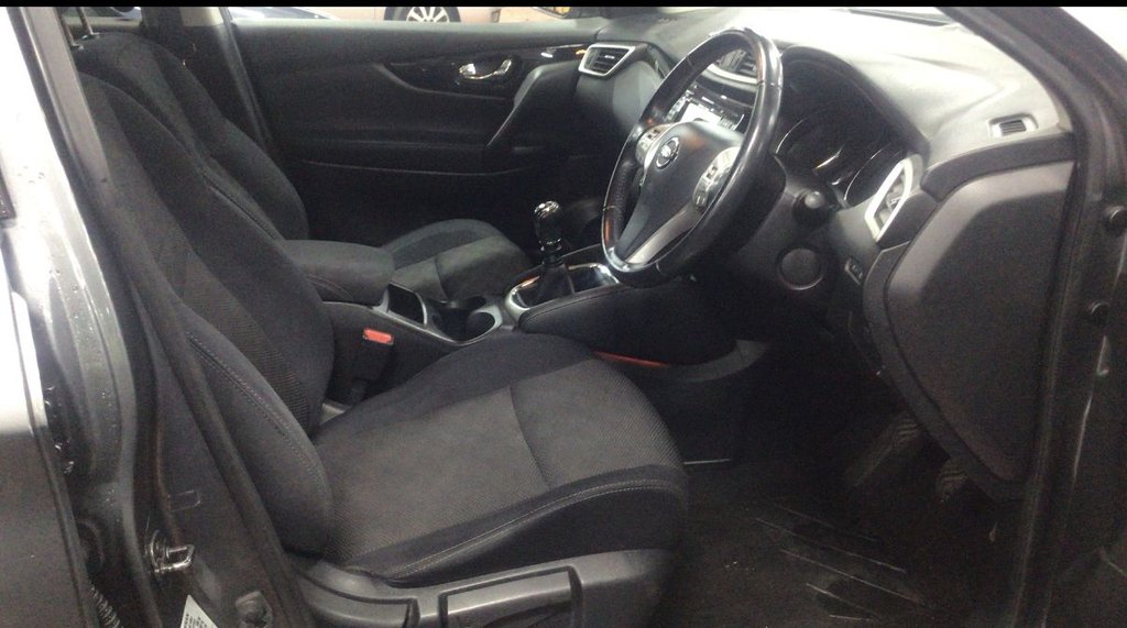 Used Nissan Qashqai 2015 for sale - 76617809: Photo 3