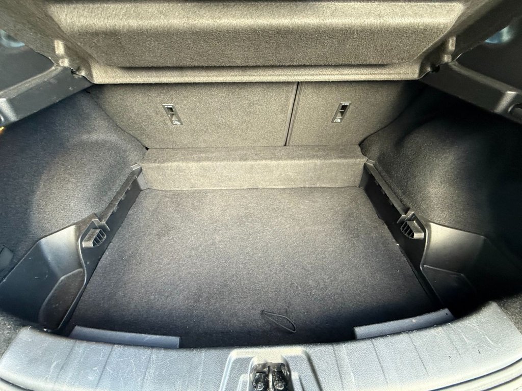 Used Nissan Qashqai 2015 for sale - 76617809: Photo 9