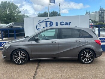 Used Mercedes-Benz B Class 2015 for sale - 79300707: Photo