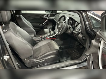 Used Vauxhall Astra GTC 2013 for sale - 77642630: Photo