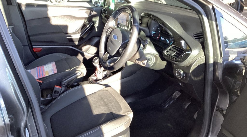 Used Ford Fiesta 2018 for sale - 76798060: Photo 3