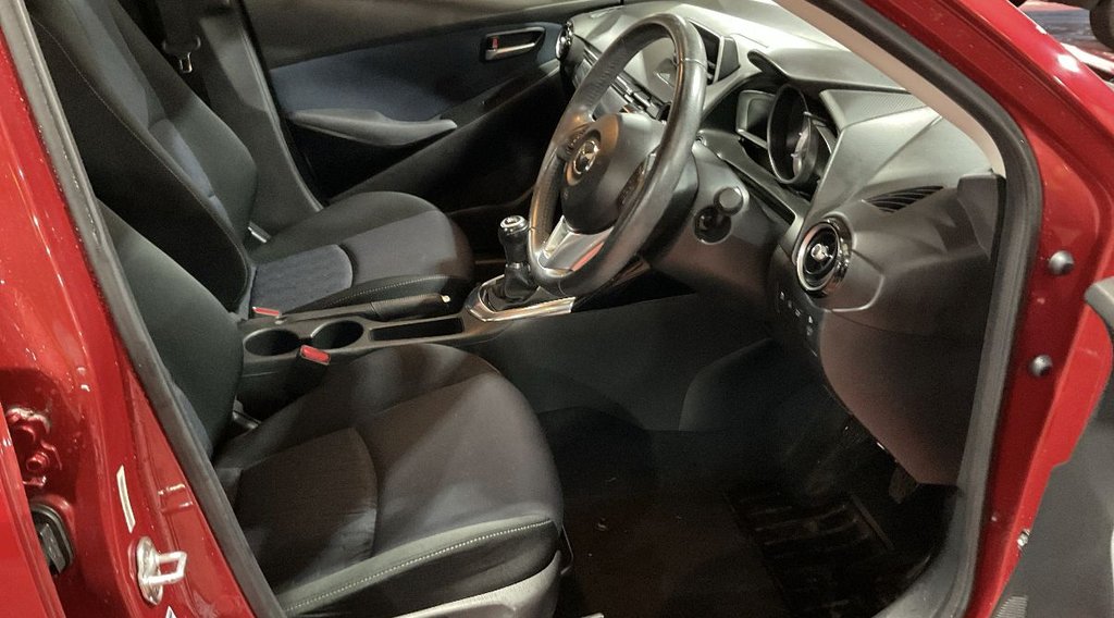 Used Mazda Mazda2 2015 for sale - 76605014: Photo 3