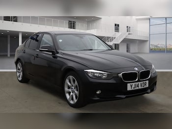 Used BMW 3 Series 2014 for sale - 76470102: Photo