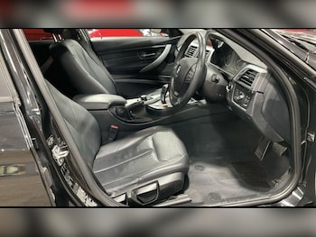 Used BMW 3 Series 2014 for sale - 76470102: Photo