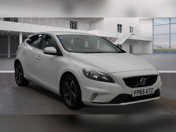 2015 (65) - D2 [120] R DESIGN 5dr