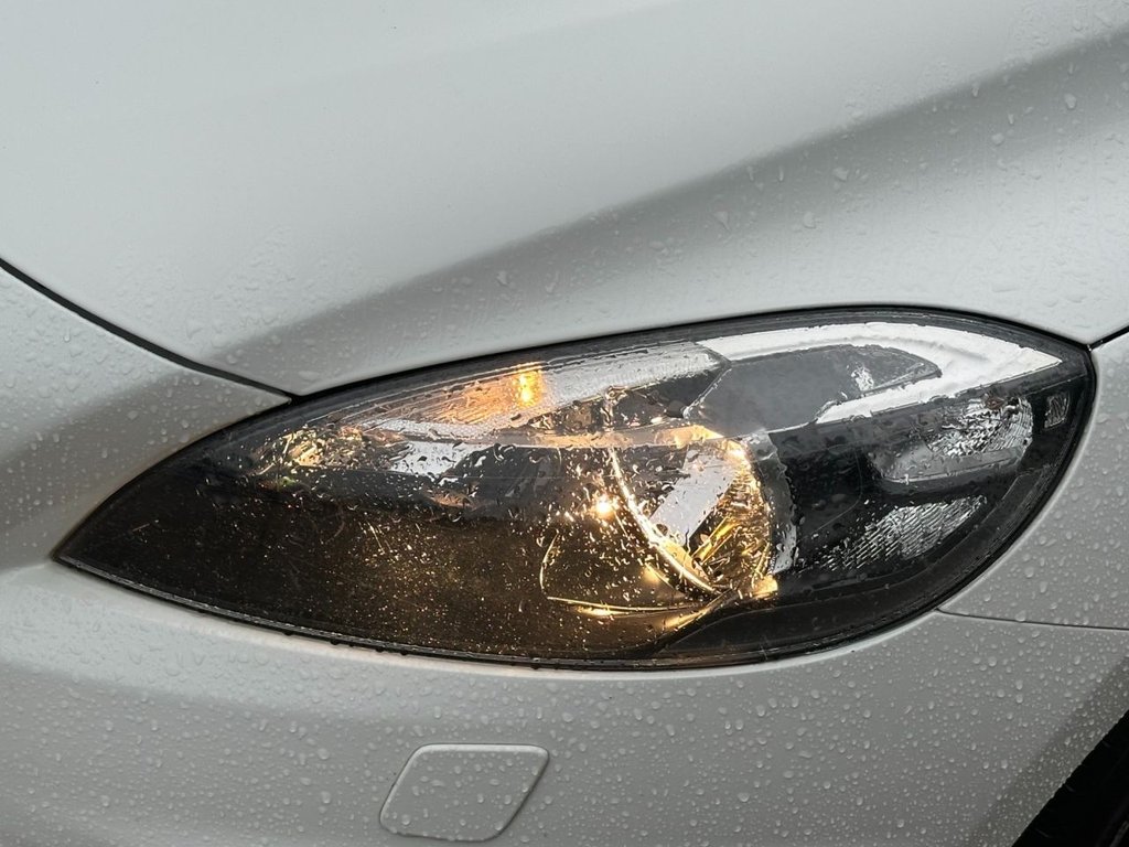 Used Volvo V40 2015 for sale - 76590995: Photo 22