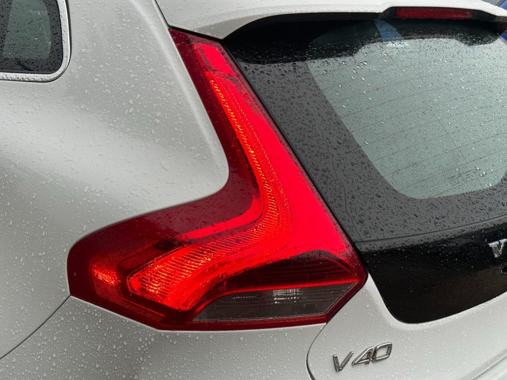 Used Volvo V40 2015 for sale - 76590995: Photo 24