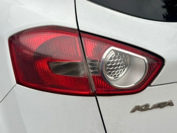 Used Ford Kuga 2011 for sale - 74974490: Photo 24