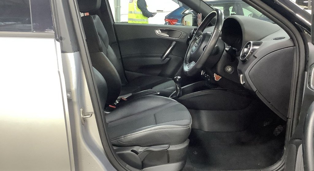 Used Audi A1 2014 for sale - 76768246: Photo 3