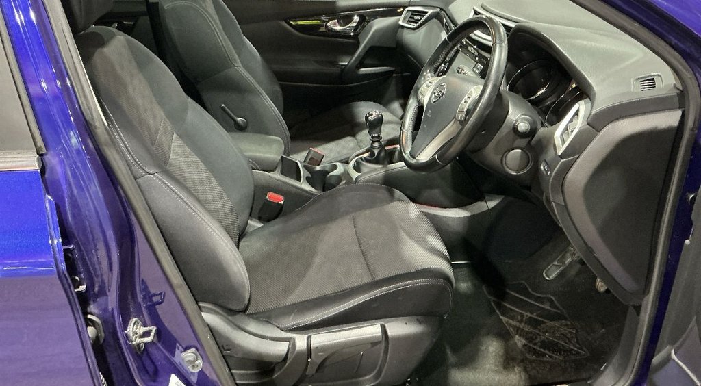 Used Nissan Qashqai 2015 for sale - 77720386: Photo 3