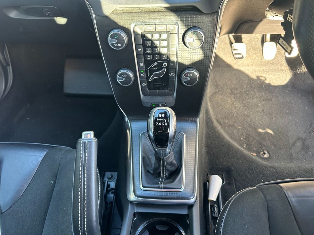 Used Volvo V40 2017 for sale - 76768634: Photo 17