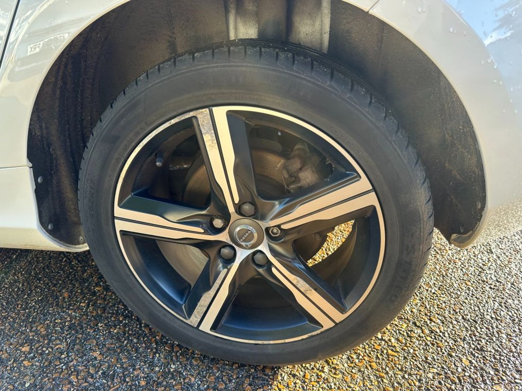 Used Volvo V40 2017 for sale - 76768634: Photo 26