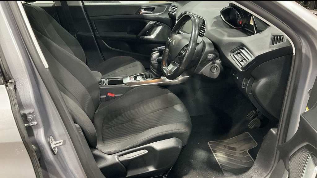 Used Peugeot 308 2014 for sale - 76520742: Photo 3