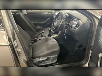 Used Volkswagen Polo 2018 for sale - 76454702: Photo