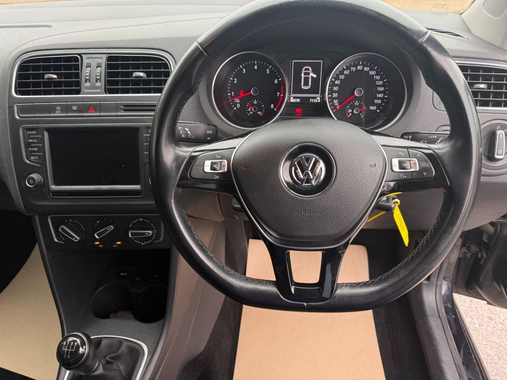 Used Volkswagen Polo 2015 for sale - 76256798: Photo 13