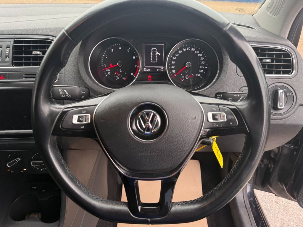 Used Volkswagen Polo 2015 for sale - 76256798: Photo 15