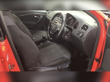 Used Volkswagen Polo 2014 for sale - 76820981: Photo