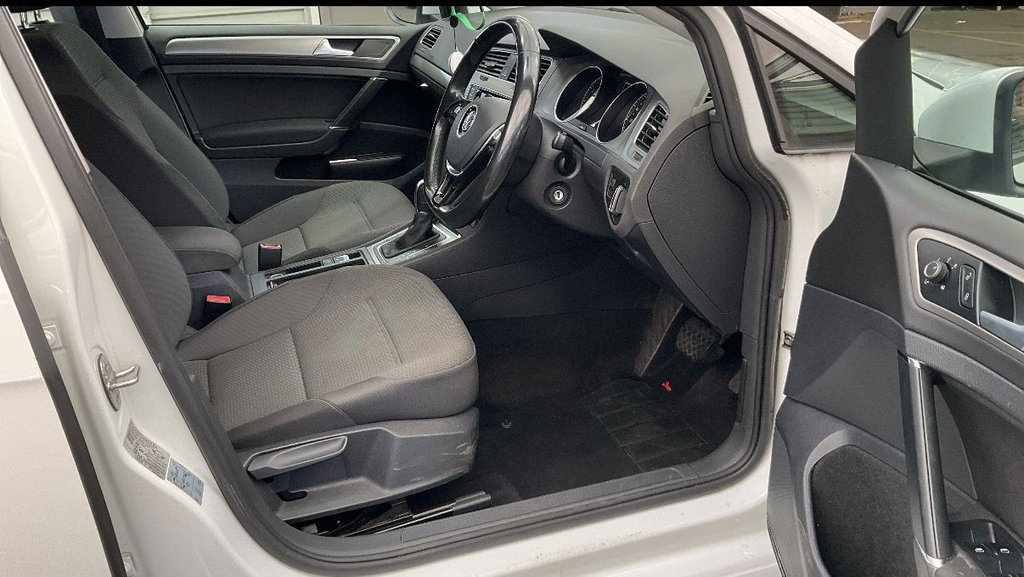 Used Volkswagen Golf 2015 for sale - 78200481: Photo 3