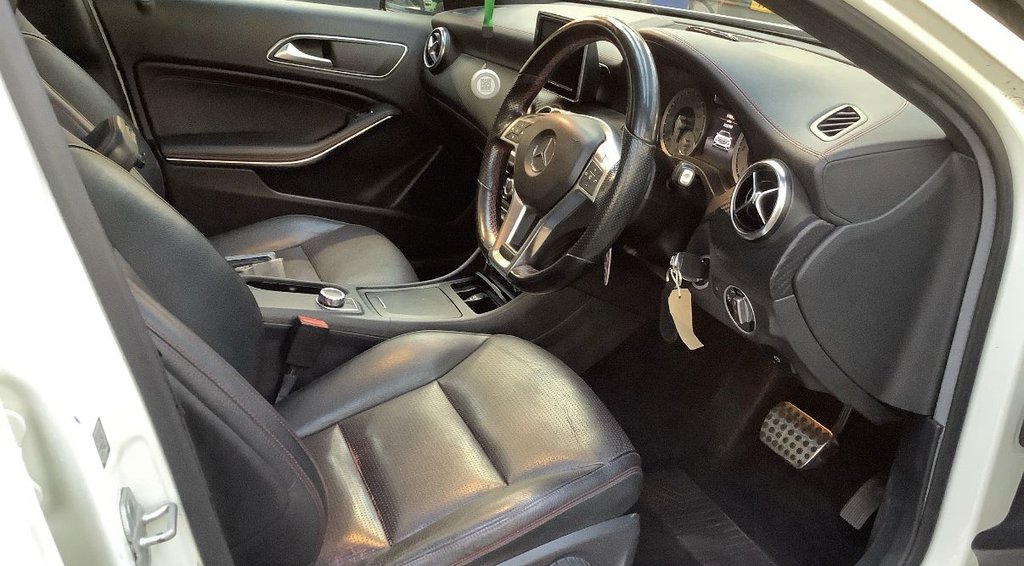 Used Mercedes-Benz A-Class 2014 for sale - 77905235: Photo 3