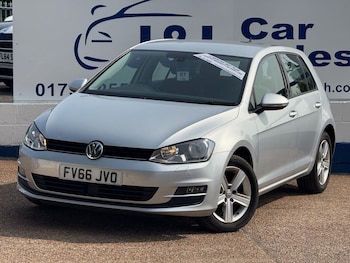 Used Volkswagen Golf 2017 for sale - 75502505: Photo