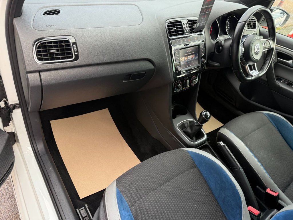 Used Volkswagen Polo 2014 for sale - 76417514: Photo 12