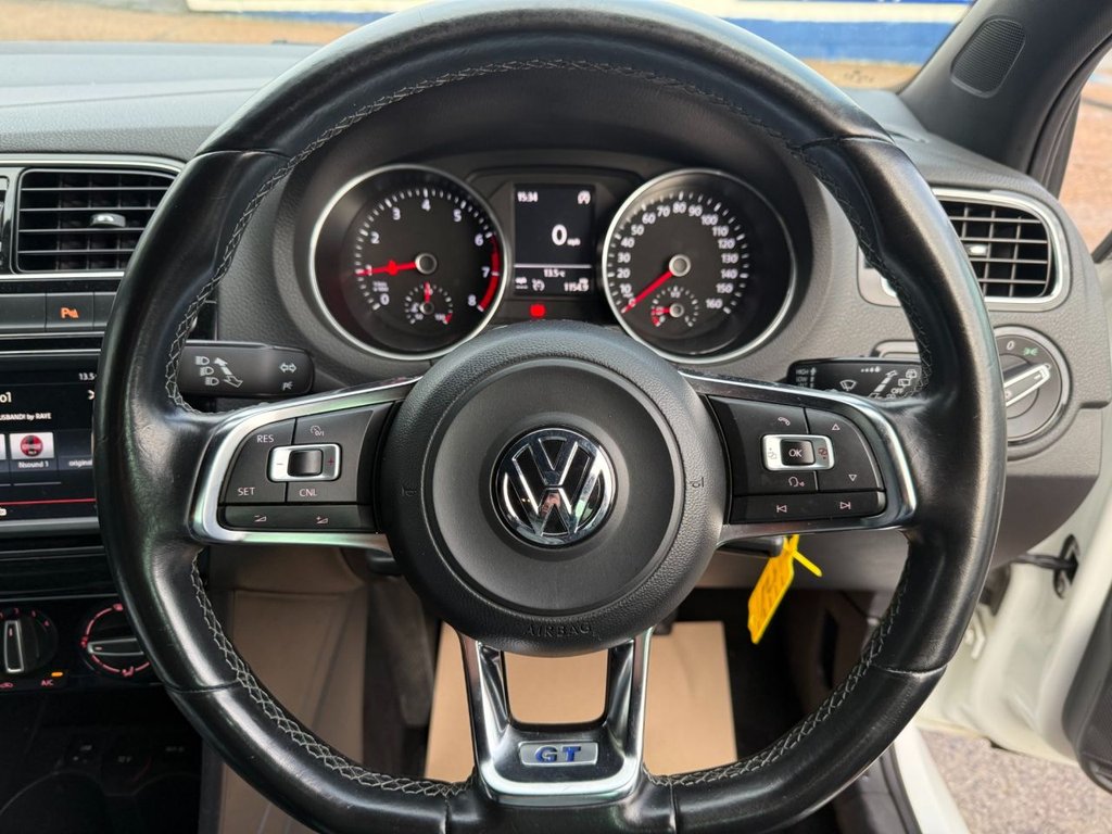 Used Volkswagen Polo 2014 for sale - 76417514: Photo 15