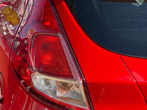 Used Ford Fiesta 2015 for sale - 76068496: Photo 24
