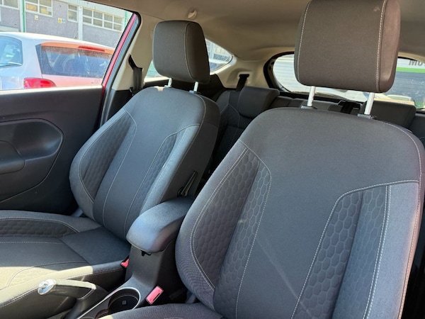 Used Ford Fiesta 2015 for sale - 76068496: Photo 8