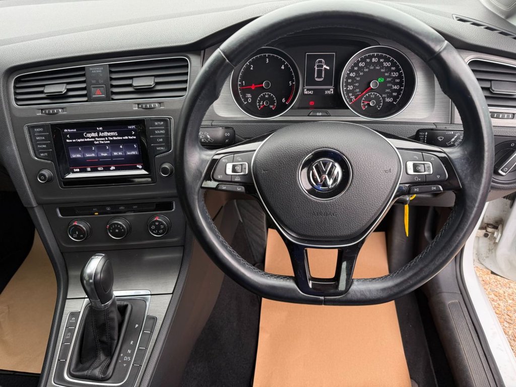 Used Volkswagen Golf 2013 for sale - 77199999: Photo 13