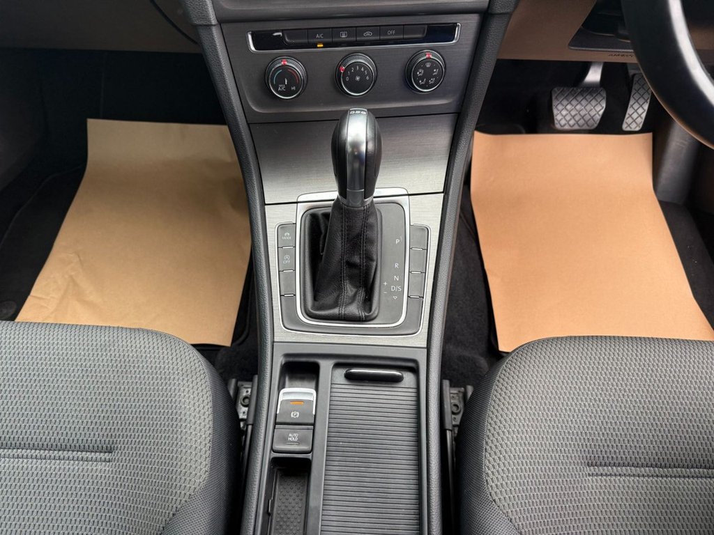 Used Volkswagen Golf 2013 for sale - 77199999: Photo 17