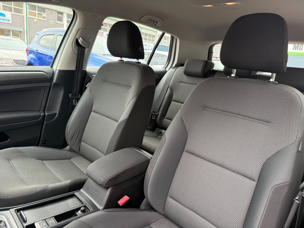 Used Volkswagen Golf 2013 for sale - 77199999: Photo 8