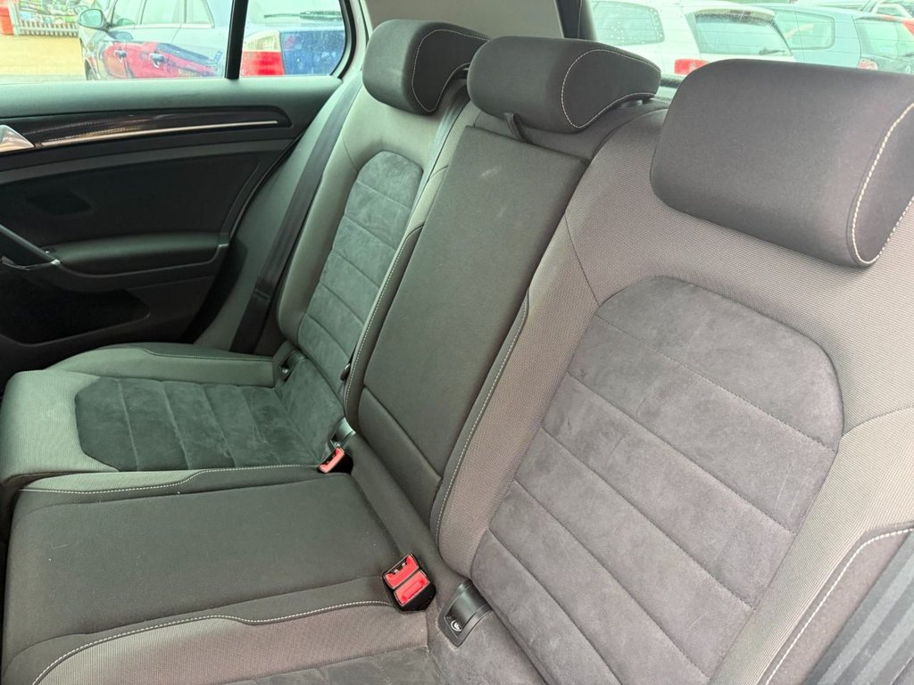 Used Volkswagen Golf 2015 for sale - 76642419: Photo 14