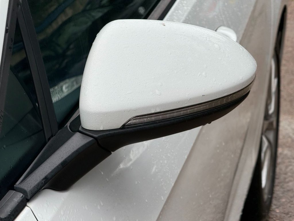 Used Volkswagen Golf 2015 for sale - 76642419: Photo 24