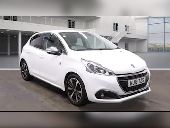 Peugeot - 208