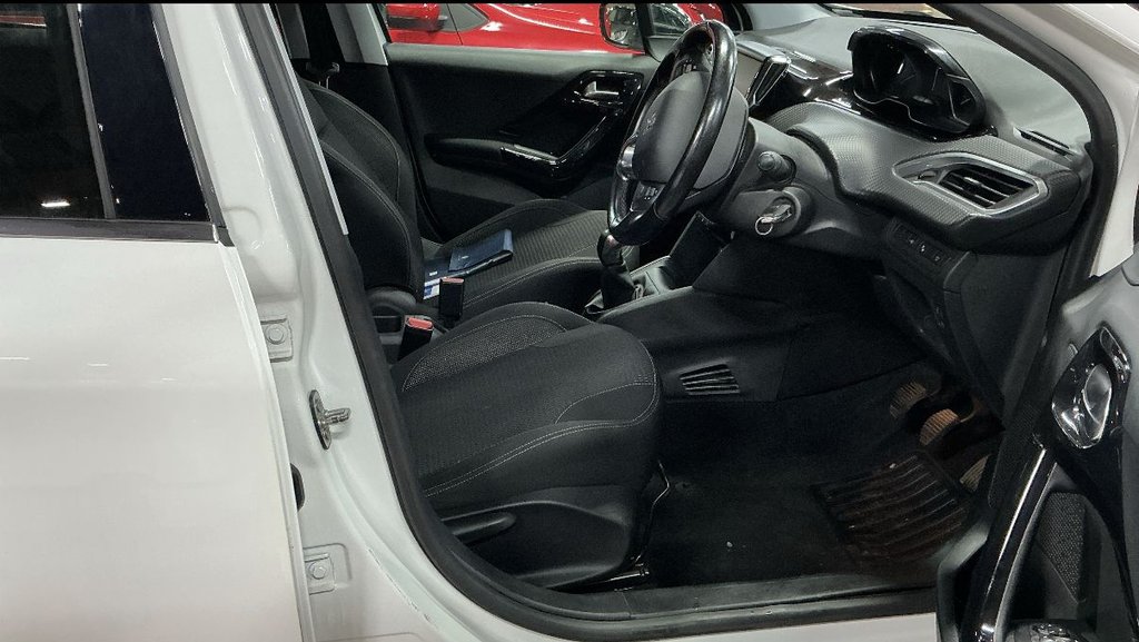 Used Peugeot 208 2019 for sale - 76520747: Photo 3
