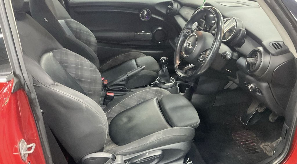 Used Volkswagen Polo 2014 for sale - 78212439: Photo 3